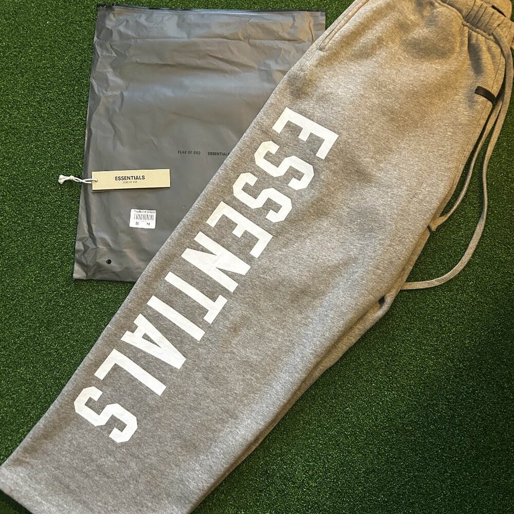 Essentials Baggy sweats Size M